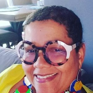 Meet your Posher, Sylvia